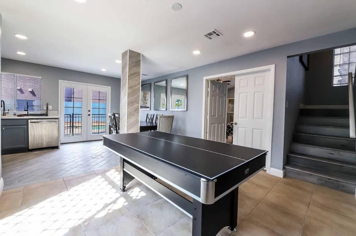 Holiday home Vegas Living Gorgeous With Pool Near The Strip